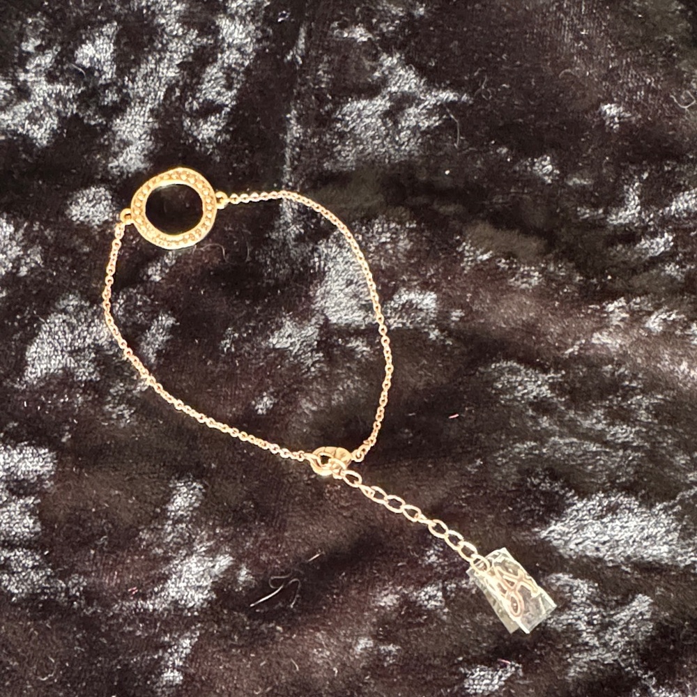 NWT Elegant Rose Gold Circle Drop Bracelet  with Swarovski crystal Women Jewelry